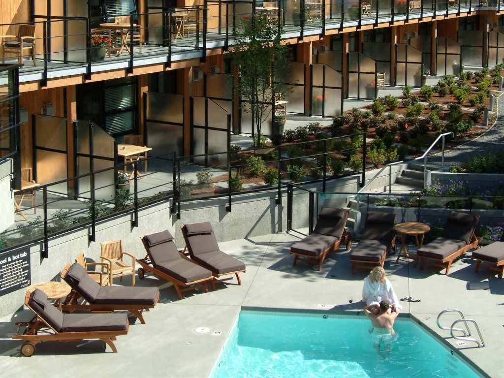 Brentwood Bay Resort