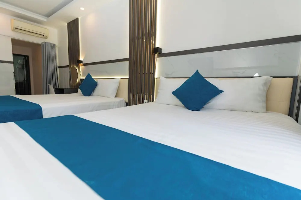 Prince Hotel