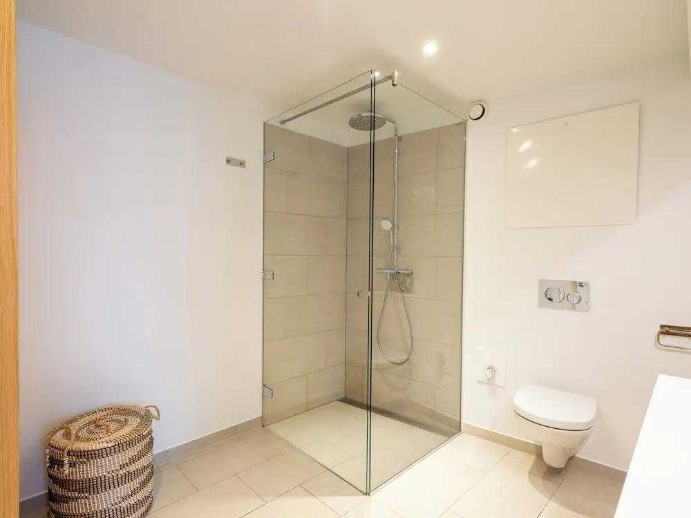 Leaves 6 - 2 Bdr Apt With Shared Roof Terrace