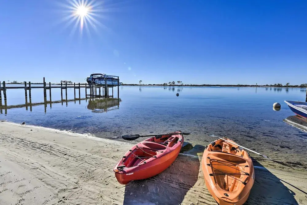 Central Mary Esther Condo 5 Mi to Okaloosa Island!