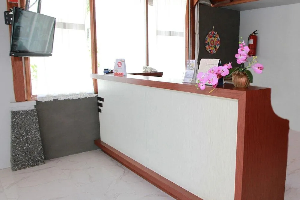 OYO 1656 Parama Su Hotel