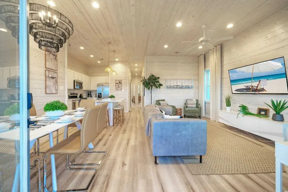 2 Homes, Sleeps 22 2 Private Pools, Firepit, Steps to Beach Boardwalk Access