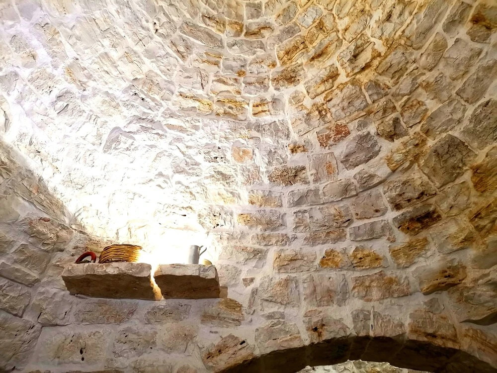 Trullo Madia with Shared Hot Tub in Nature