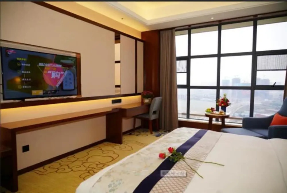 Hualiang Huatian Holiday Hotel