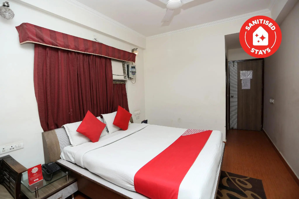 OYO 12682 Hotel Relax