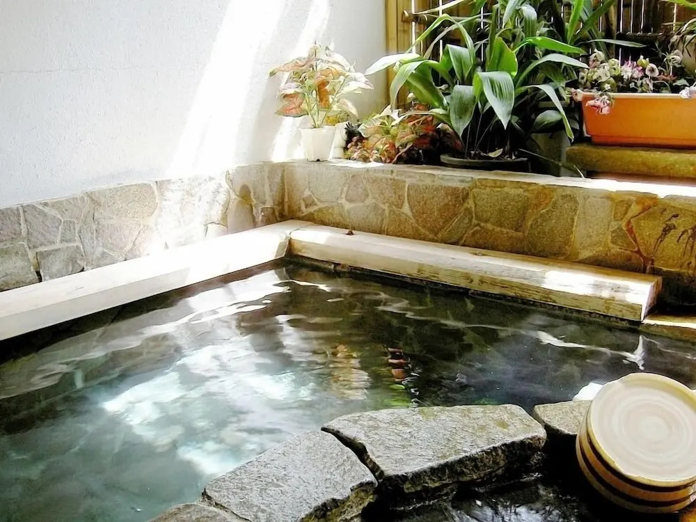 Chuo Hotel 中央ホテル
