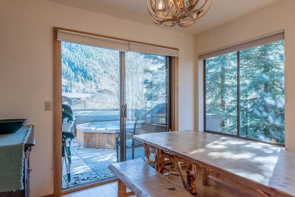 Sage Road 320 C - 3 Br Home