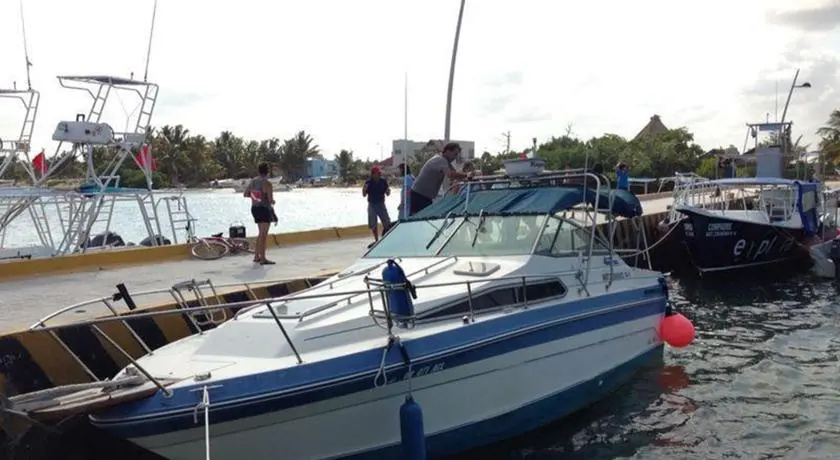 Que Bueno Yatch