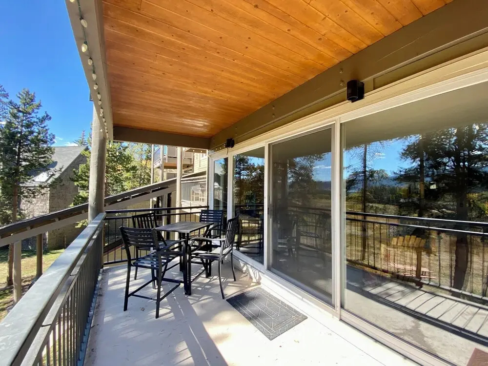Pines 2167