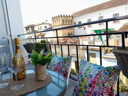 LOFT CALIFATO I, II y III EN CASCO HISTÓRICO