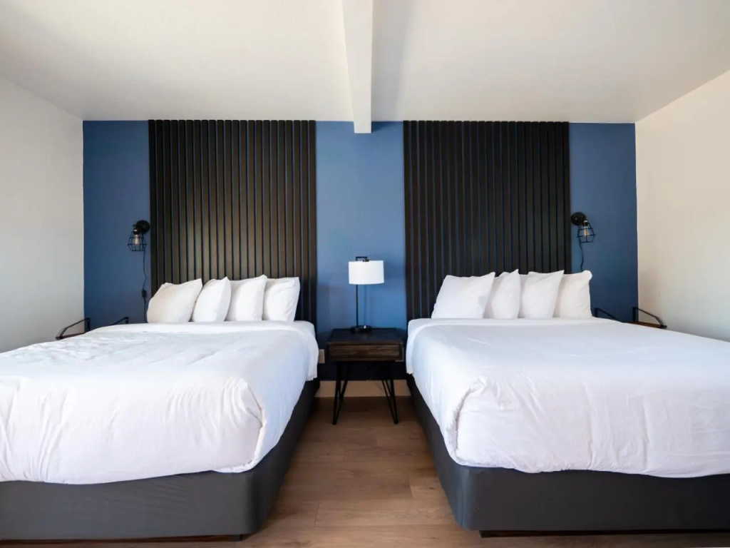 Balanced Rock Inn
