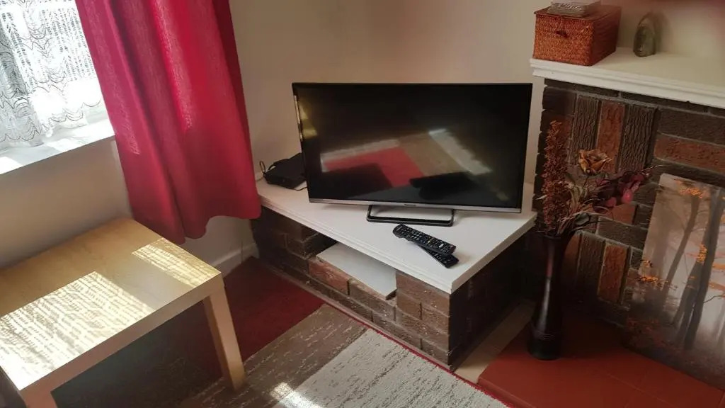 Luxurious Dingle Corner