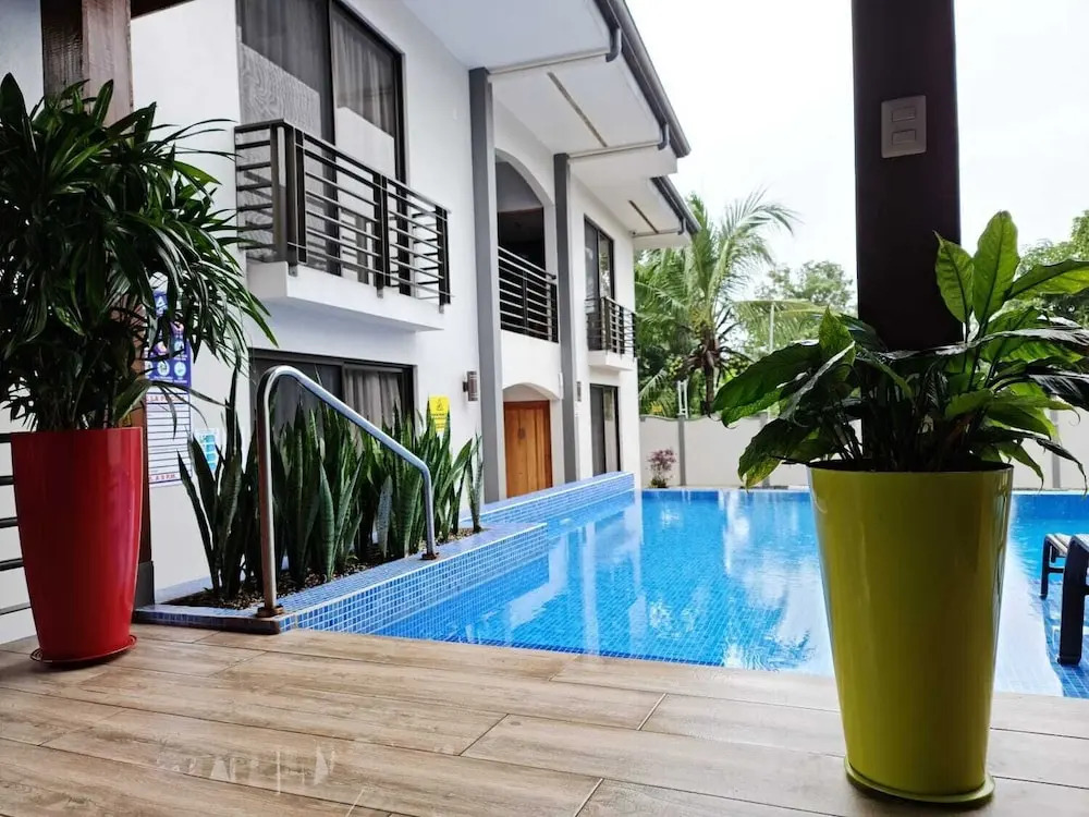 Ballena Paradise Apartments