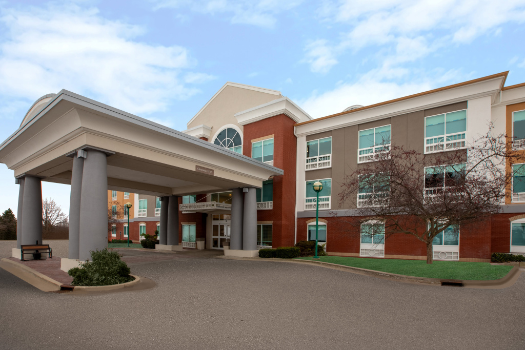 Holiday Inn Express Hotel & Suites Grand Rapids-North by IHG