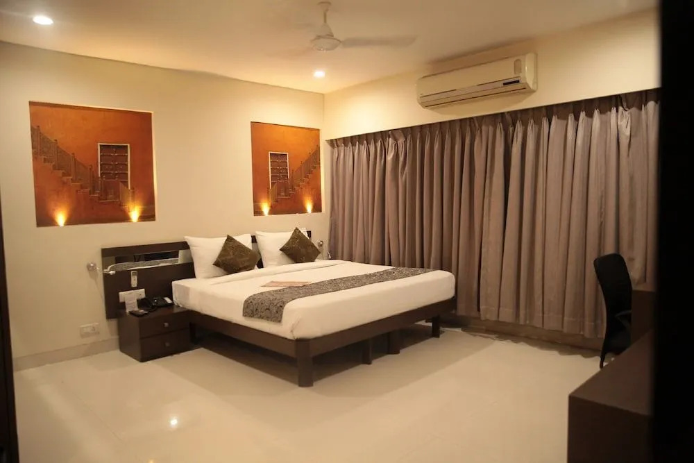 Tim Grand Hotel