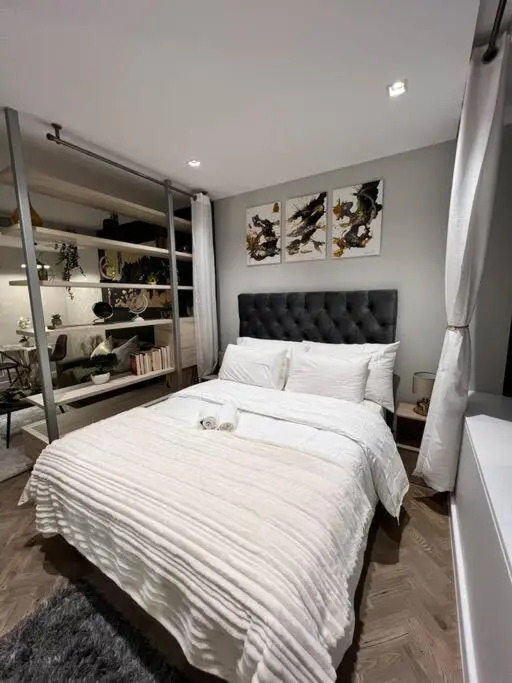715 Foreshore Place Luxury Apartment-Cape Town CBD