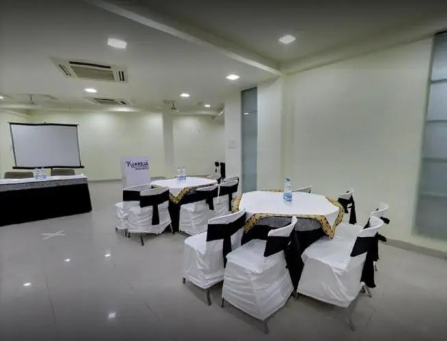 Hotel Mandakini Plaza