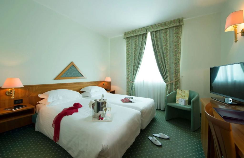 Castagna Palace Hotel & Restaurant