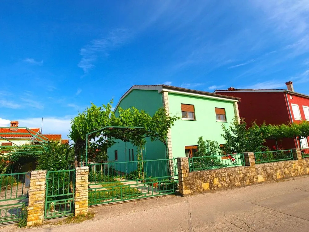 Apartment 390