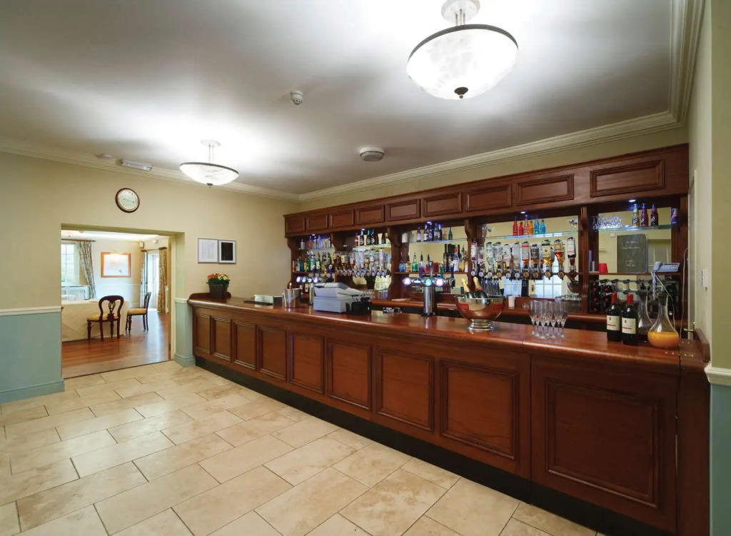 Leigh Park Country House Hotel  Vineyard, Bwsc