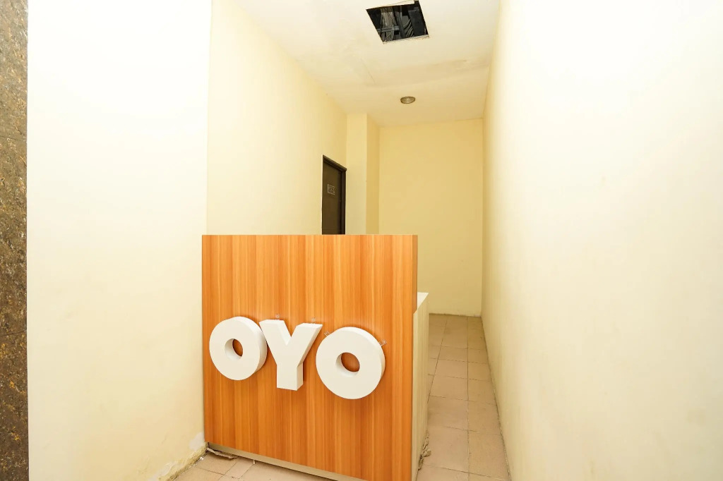 OYO Flagship 910 Menara Rungkut Surabaya