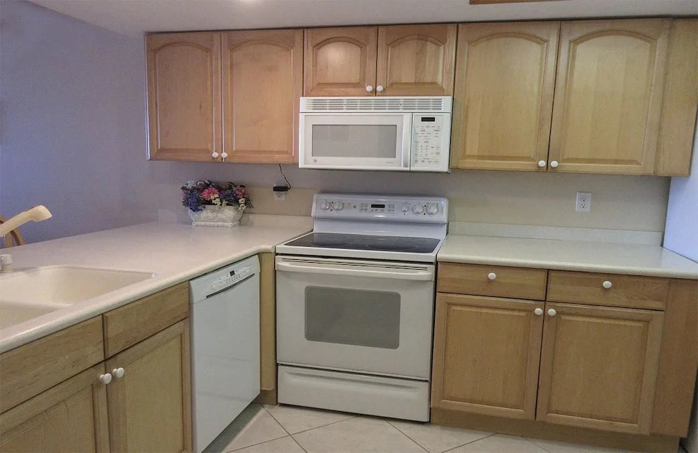 Eden House #302