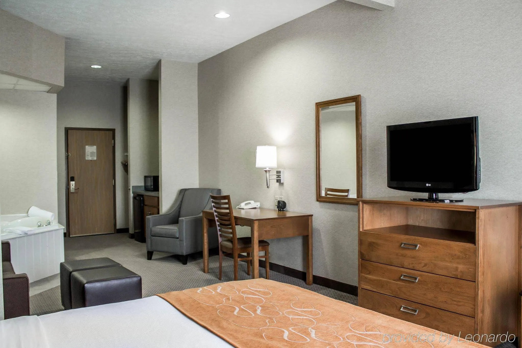 Comfort Suites Hotel and Conference Center