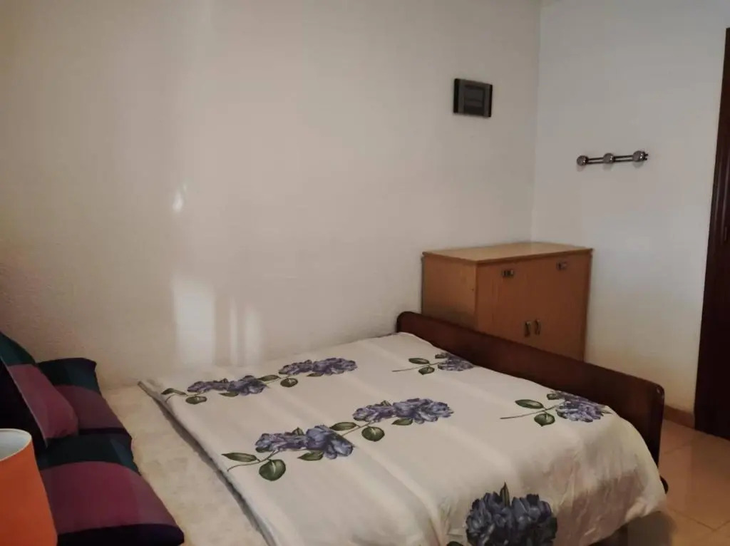 30-1- Комната в квартире для 1 до 2 человек, Alicante