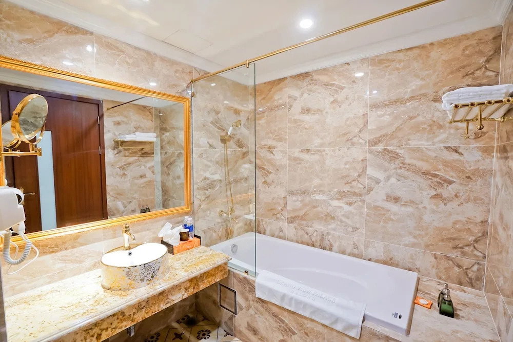 GRAND VIEW PALACE HA LONG HOTEL