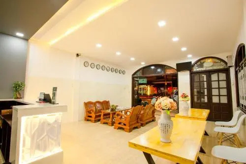 Hoi Pho Hotel