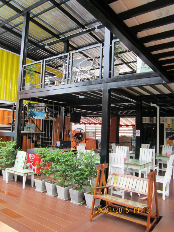 Retro Box Hotel Chumphon