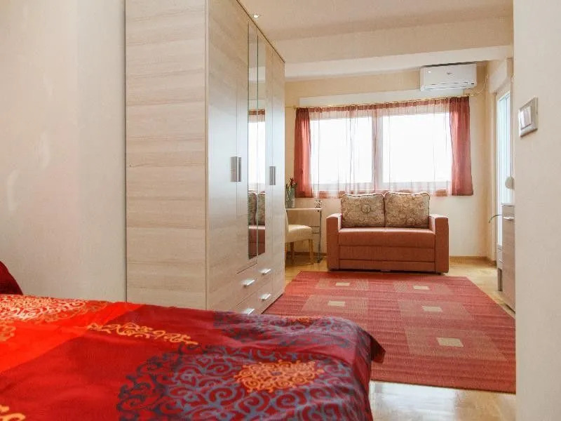 One Bedroom Apartment City Wave