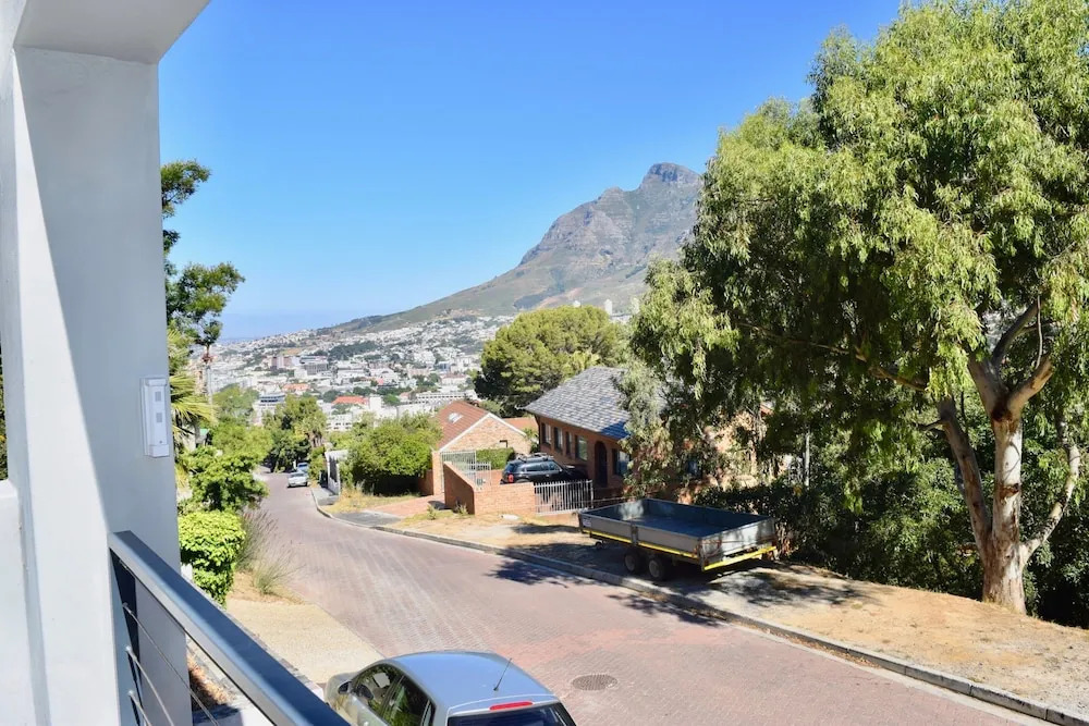 1 Bedroom Apartment in the Heart of Cape Town