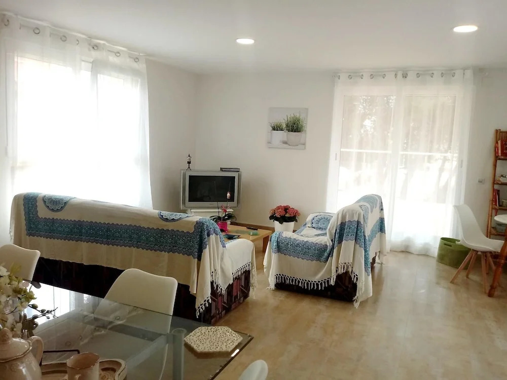 Apartment With 3 Bedrooms in Campello, With Pool Access, Furnished Gar