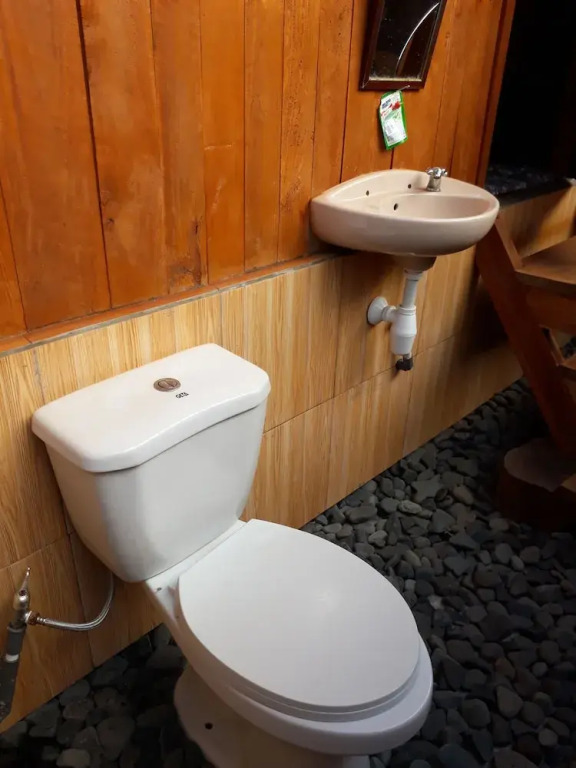 Menjangan Hostel