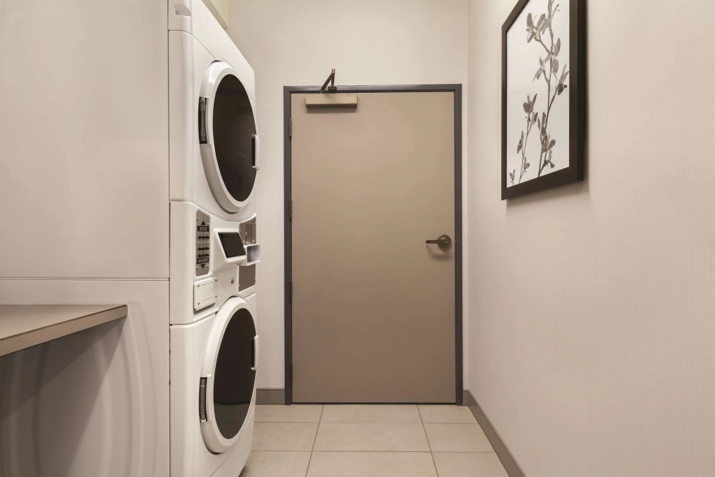 Country Inn & Suites by Radisson, Prineville, OR