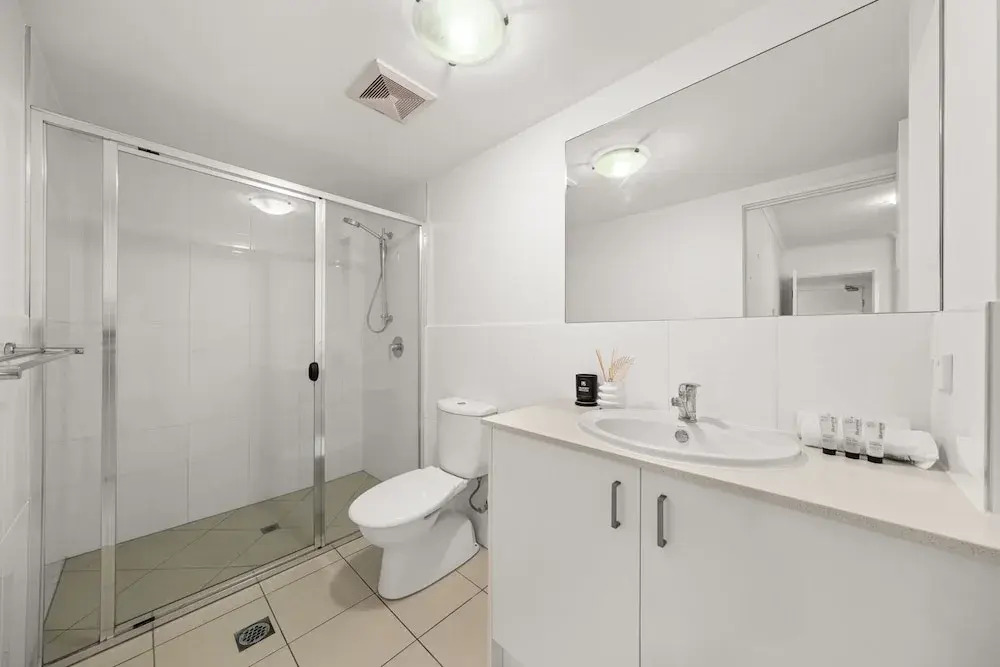South Brisbane 2BR Apt With Gym & Sauna Access