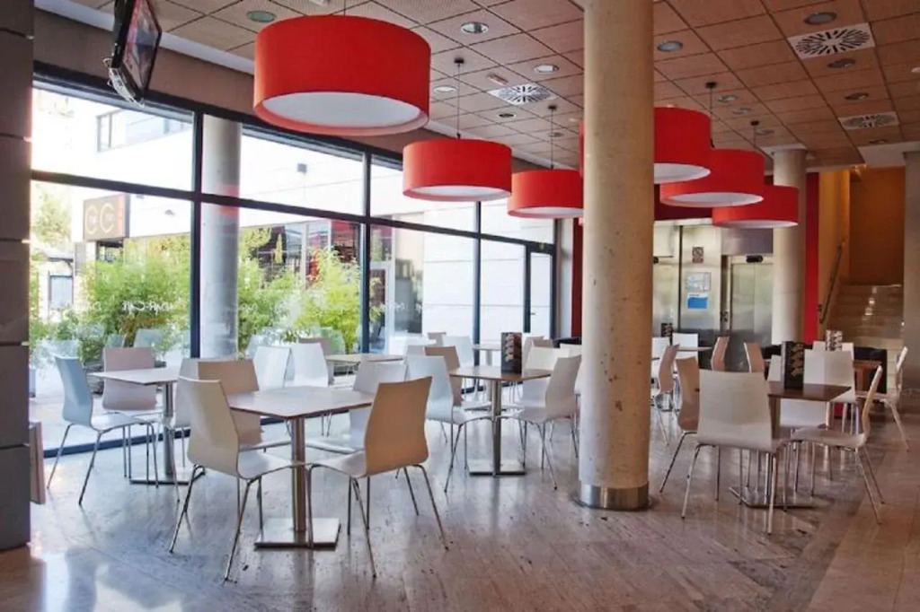 Travelodge Madrid Arturo Soria