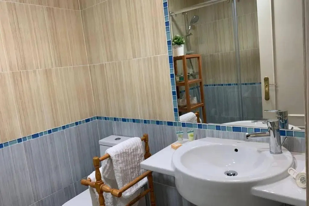 Costa Del Sol Sun Beach Amazing Apartment,300 Mts Beach.3Bed.