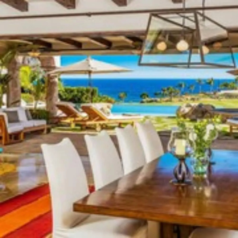 Exclusive Holiday Villa With Private Pool and Beachfront Location, Cabo San Lucas Villa 1018