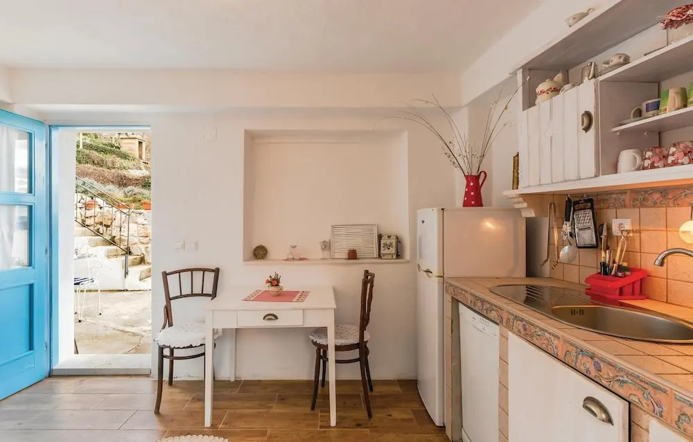 Nice Home in Podgora With 2 Bedrooms and Wifi