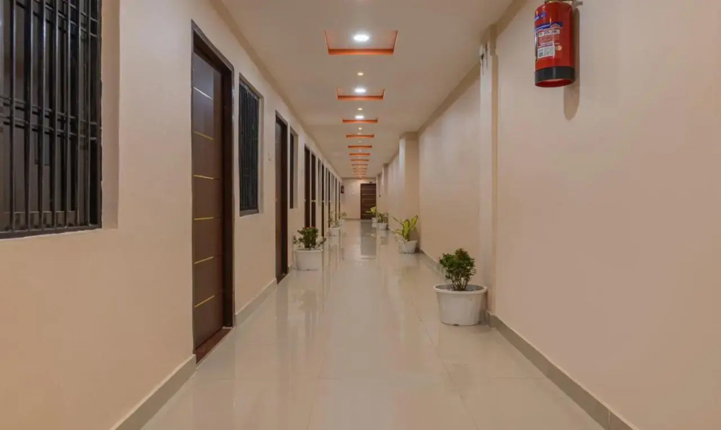 Itsy Hotels Kashi Grand, BHU
