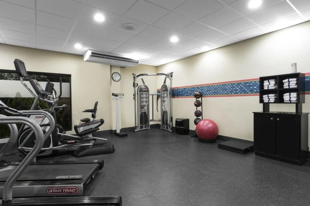 Hampton Inn Columbia I-26/Harbison Blvd.