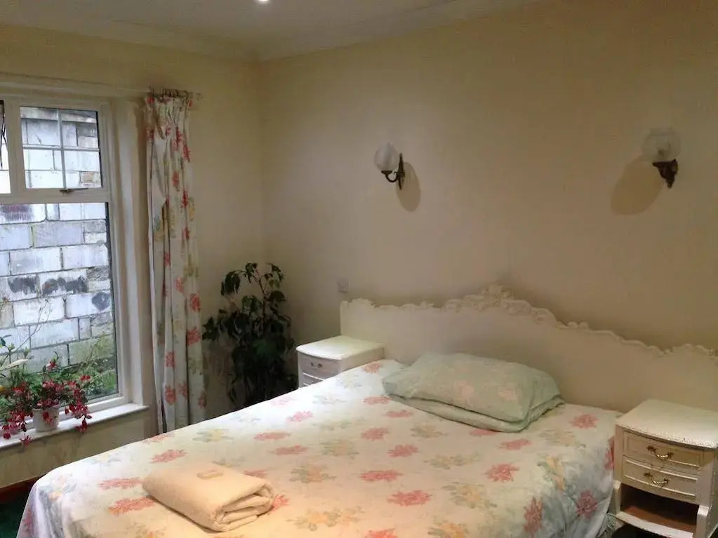 Lyttleton Guest House Limited