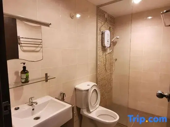 Spacious & Homey Apartment at Marina Island by JoMy Homestay