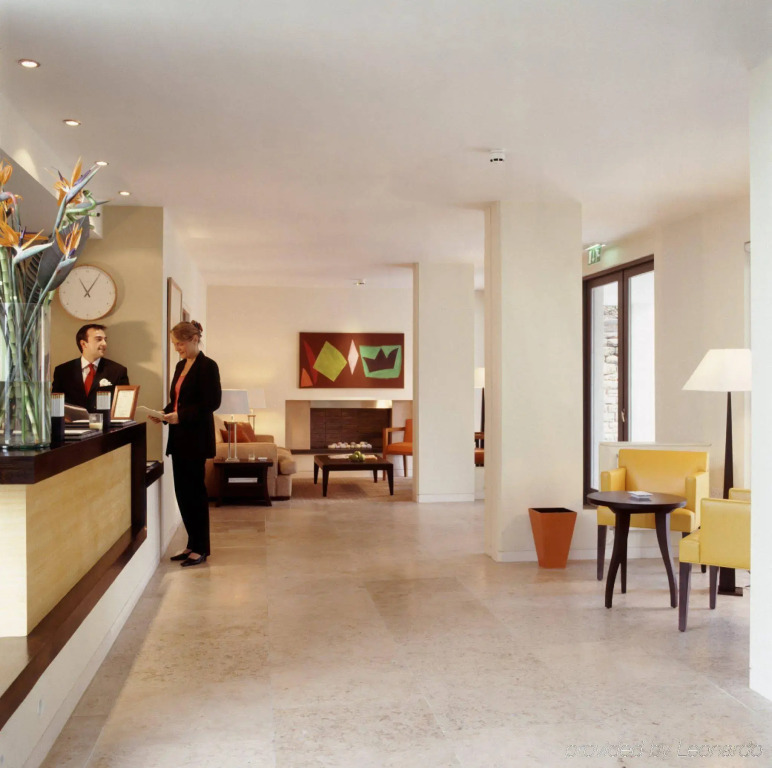 Harts Hotel