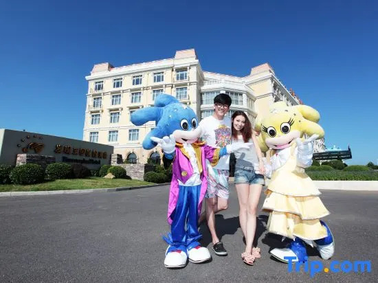 Discoveryland Hotel