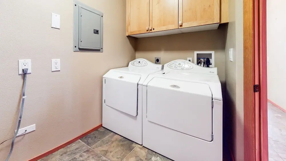 Snowcreek V 774 Gorgeous Mountain Views with Private Garage, Washer Dryer and Gas Grill by RedAwning