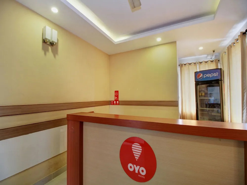 OYO 4594 Apartment Krish Inn