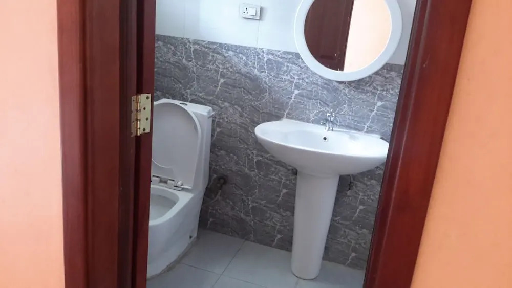 20/20 Guest House